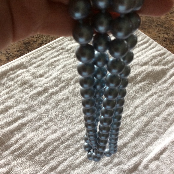 STRAND OF 2 BLUE PEARLS WITH MATCHING EARRINGS - Picture 3 of 7